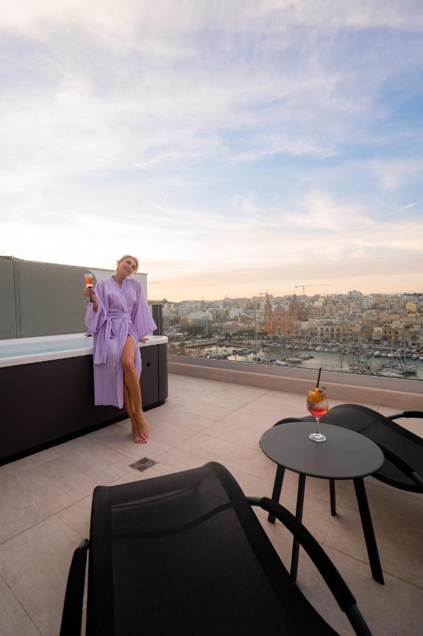 The Address Seafront Suites With Hot Tub Pietà Exteriér fotografie