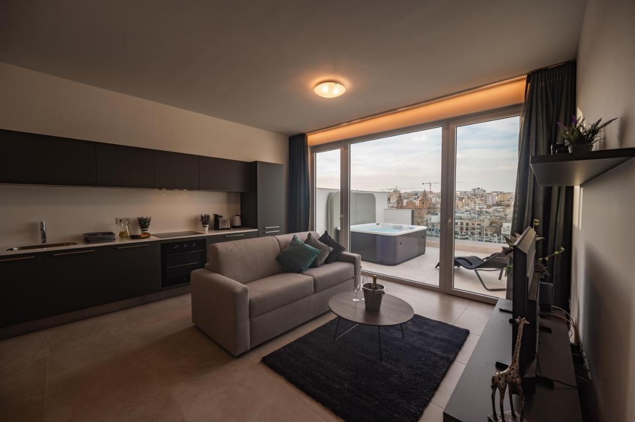 The Address Seafront Suites With Hot Tub Pietà Exteriér fotografie