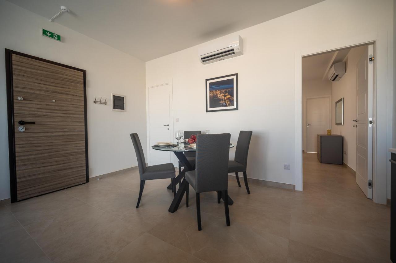 The Address Seafront Suites With Hot Tub Pietà Exteriér fotografie