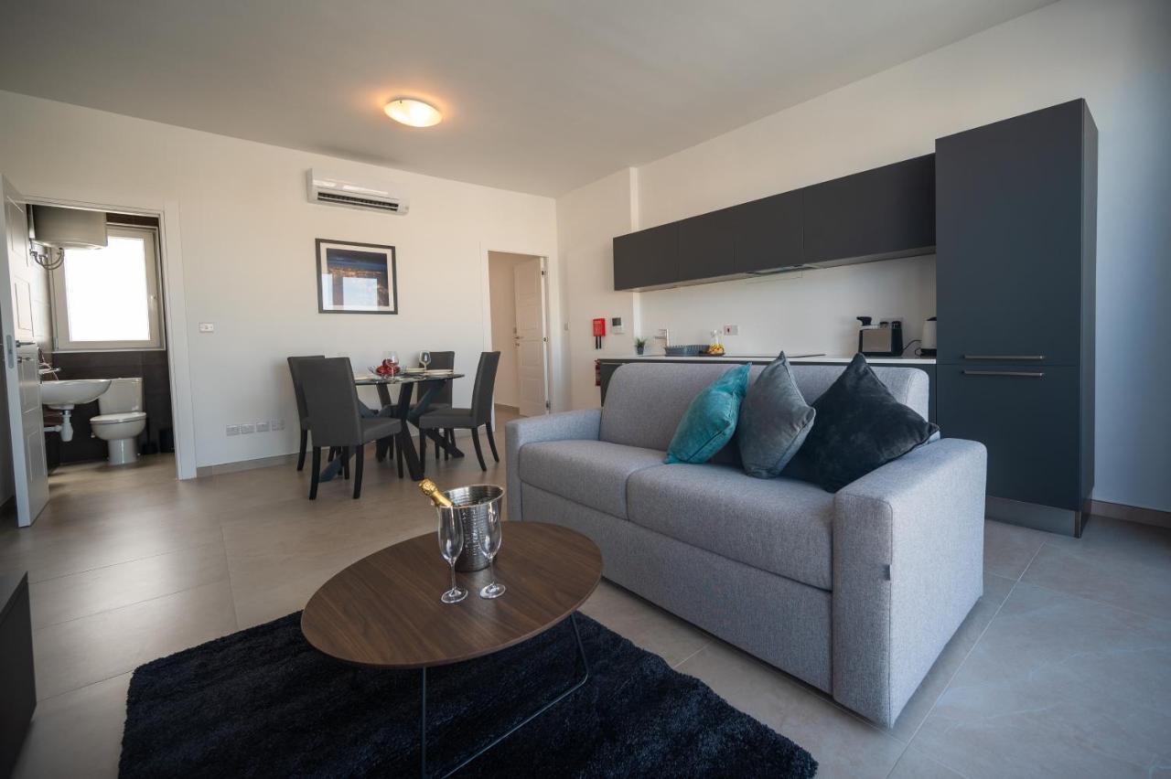 The Address Seafront Suites With Hot Tub Pietà Exteriér fotografie